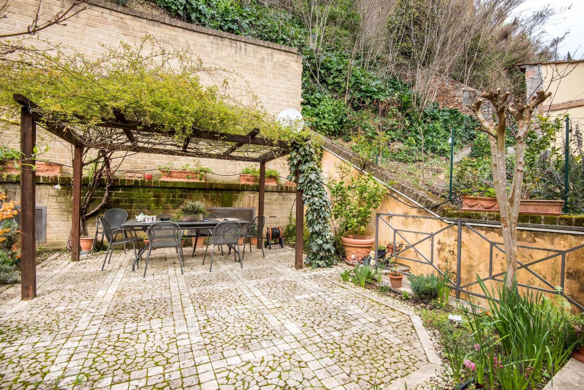 Вилла Secret Garden Сиена Экстерьер фото