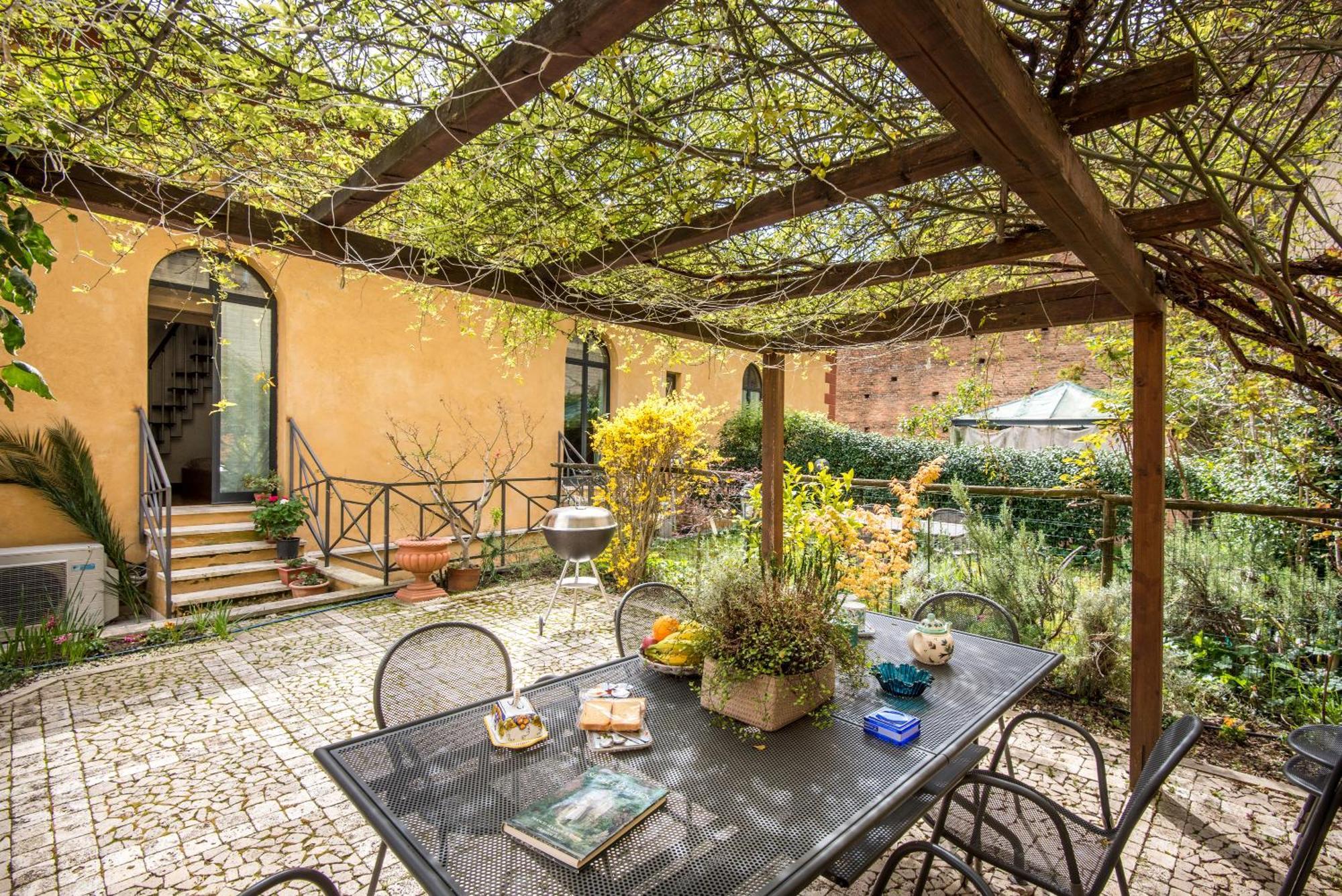Вилла Secret Garden Сиена Экстерьер фото